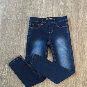 Girls Stylish Blue Denim Jeggings size M (7-8)